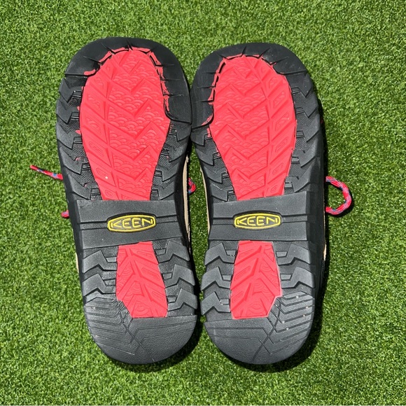 Keen women’s lace up jasper rocks sneaker in fjord blue, safari, & red - Picture 8 of 16